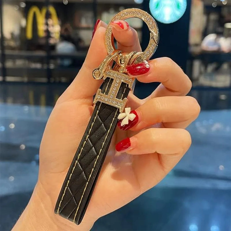 Golden Key Ring – Luxury Artificial Leather for Car and Bike