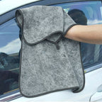 Premium 1400 GSM Microfiber Towel – Ultra Soft Twisted Loop Car Drying Cloth, Lint-Free & Streak-Free (40×40 cm)