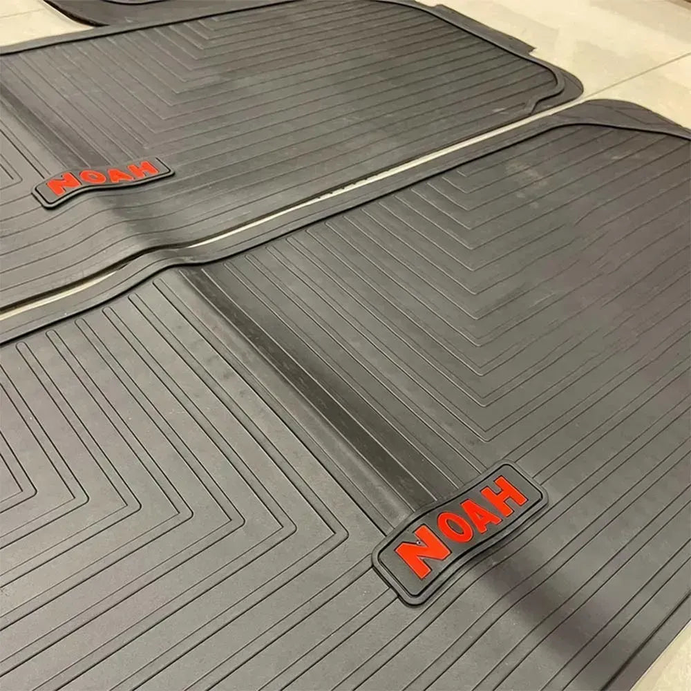 Toyota Noah Car Floor Mat